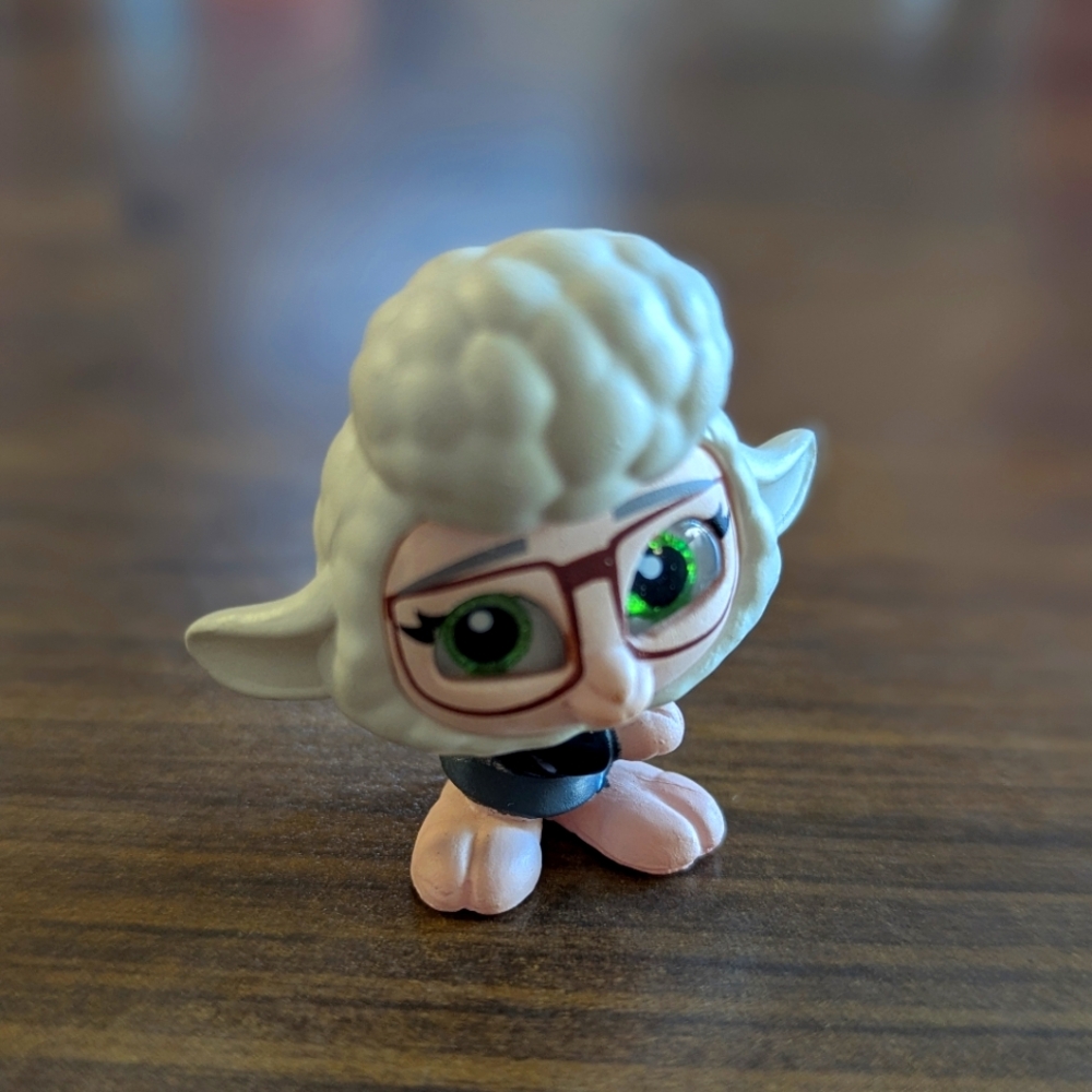 Disney Doorable Dawn Bellwether From Zootopia *Rare*